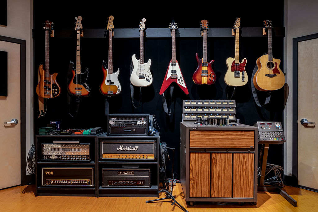 Mur de guitares et machine analogique